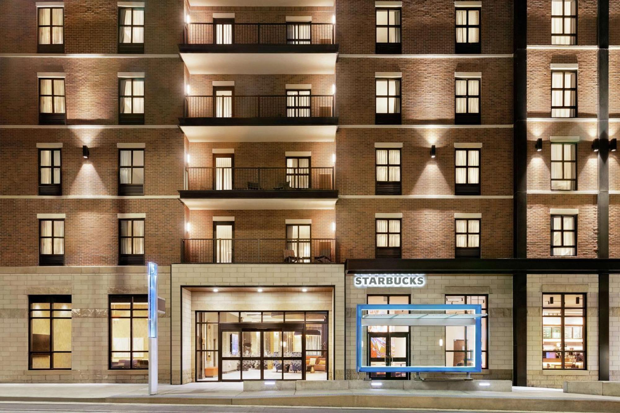 Hampton Kansas Downtown Crossroads 3*